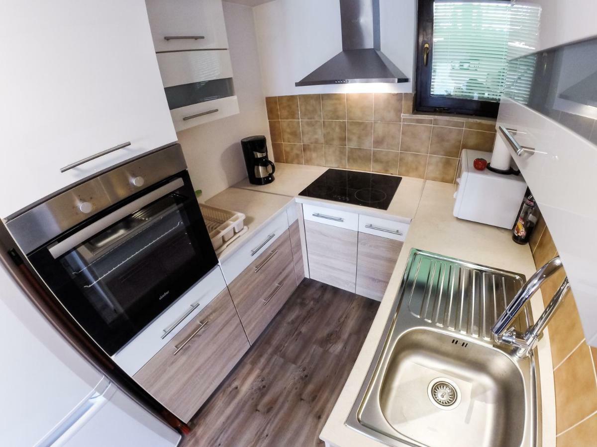 Hisa Pri Jezeru Apartment Dobrovnik Luaran gambar