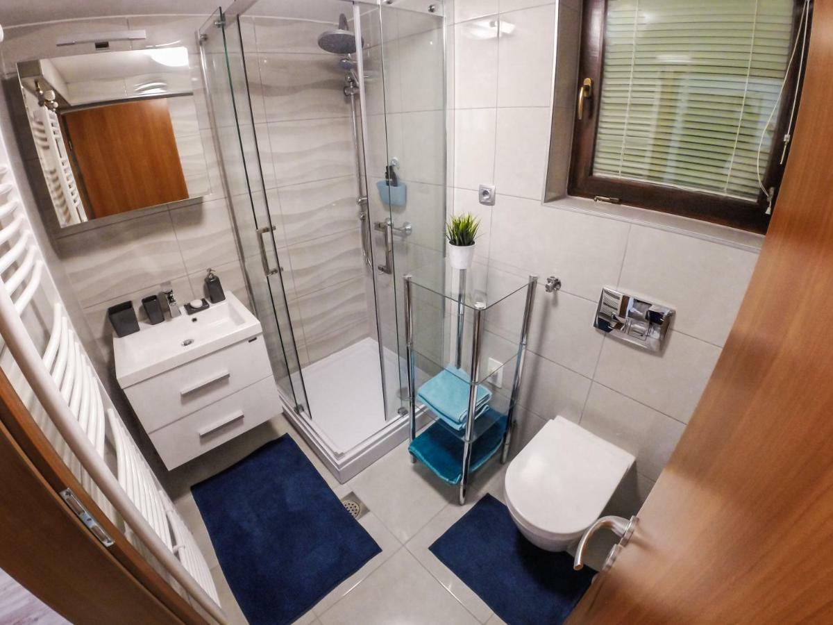 Hisa Pri Jezeru Apartment Dobrovnik Luaran gambar
